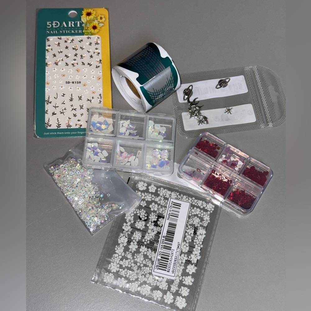 Nail art stickers bundle #1 - Picture 1 of 7